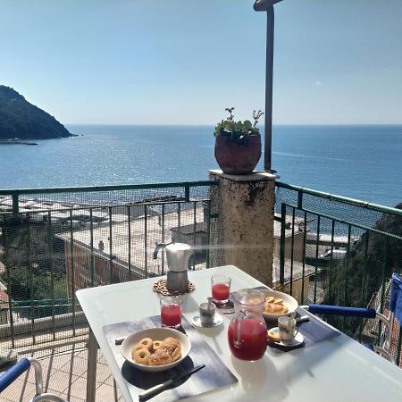 Michela Apartment Sea View Levanto Luaran gambar