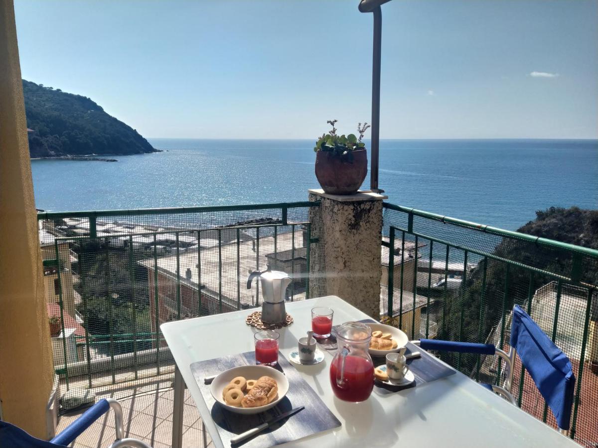Michela Apartment Sea View Levanto Luaran gambar