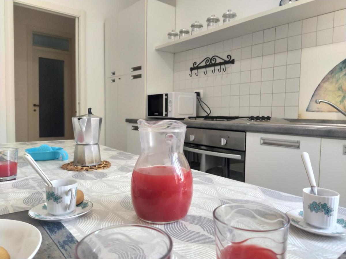 Michela Apartment Sea View Levanto Luaran gambar
